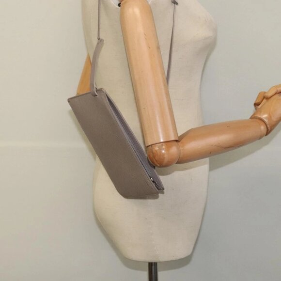 LOUIS VUITTON Epi Rochelle Pouch Lilac M5292C LV Auth 116912 - Picture 15 of 16